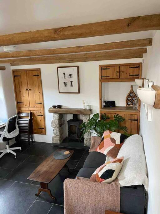 9A Viaduct Cottage - The Cosiest Bolthole In The Sw! เฮล ภายนอก รูปภาพ